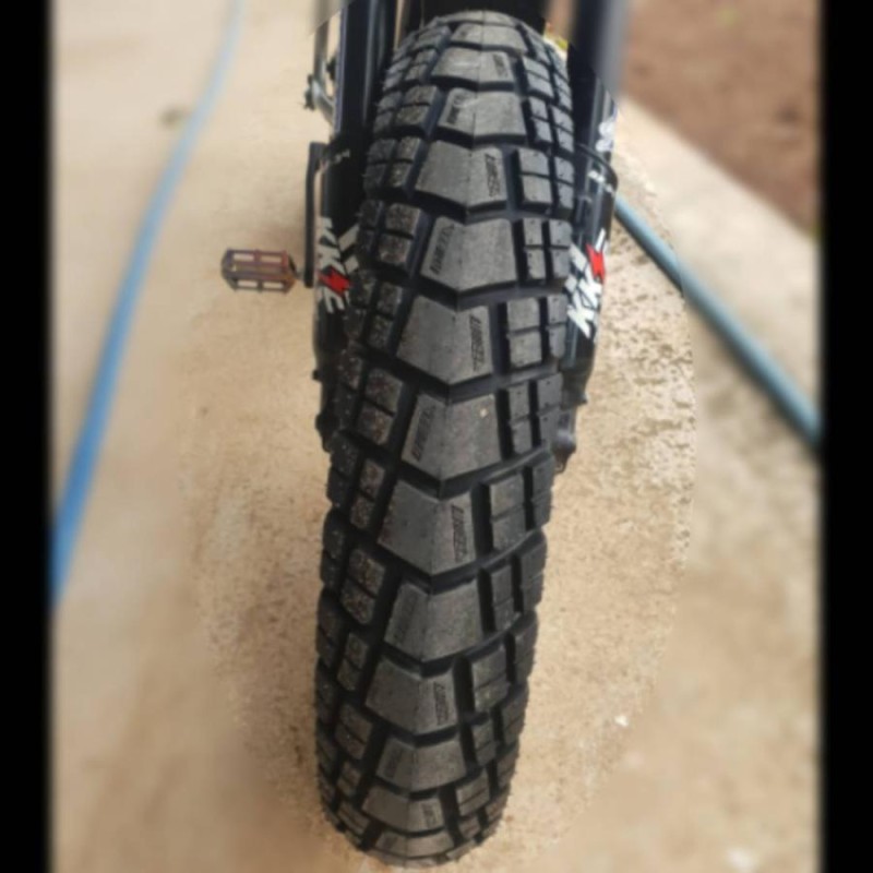 自転車 タイヤ VEE Tire E-Huntsman 20x4.0 Wire ワイヤービート E