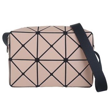 ISSEY MIYAKE 三宅一生 BAOBAO 米色皮質2X3三角格立方小型斜背包