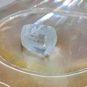 寶石級巴基斯坦海水藍寶原礦晶體230217-26號 ~好人緣、對應喉輪、增加溝通能力、也是旅行及以海維生職業的護身符~