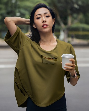 Joined 下擺不對稱寬版上衣【抹茶】