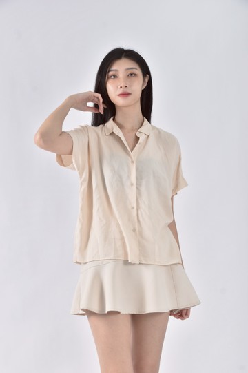 (S) uniqlo排扣杏色短袖上衣