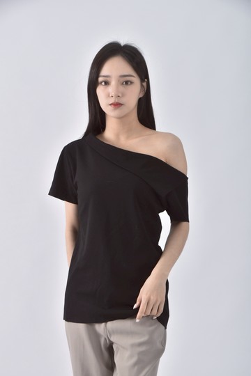 (S) ob style質感圓領黑色短袖上衣