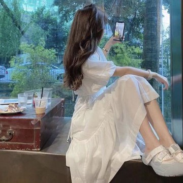 出片穿搭氣質白色長裙子女夏韓版初戀純欲風別致泡泡袖仙女連衣裙