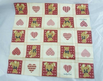 【震撼精品百貨】Holly's Bear 泰迪熊~格子小方巾『紅&欄』(共兩款)