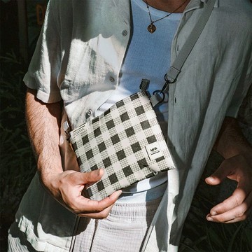 西班牙Lefrik - Arizona環保斜背包 | 格子綠色 | 防潑水斜背包