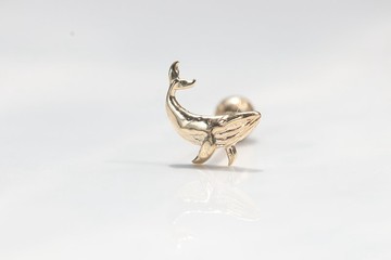 純14K  金座頭鯨鎖珠耳環(單個)耳骨 耳窩 不退色