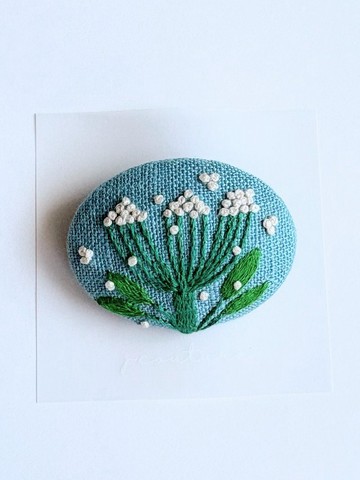 北歐風小花刺繡胸針 (hokuo) #533