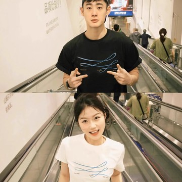 S~XL 漸層線條英文字 純棉 短T 情侶T【Y1368】台灣製造 情侶裝 短袖T恤 班服 男女可穿 快速出貨不用等