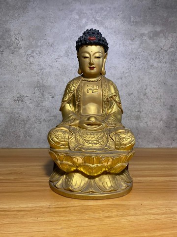 傳統金身木雕造像，釋迦摩尼佛，開臉莊嚴飽滿，工藝精湛，全實木