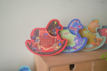 【現貨免運】Wisi's Diary【2026年】立體木馬月曆組 / 12隻入