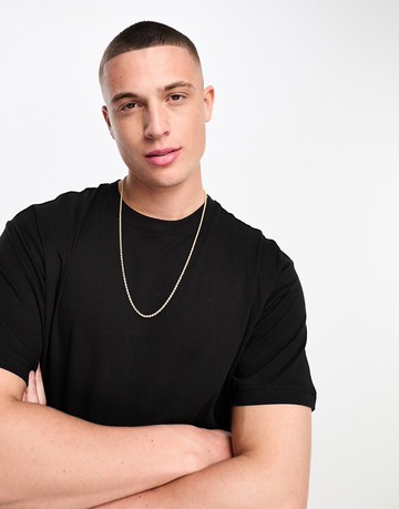 Only & Sons relaxed t-shirt in black