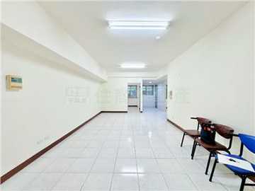 德賢商圈翻新低總價三房+車位｜高雄市楠梓區德賢路