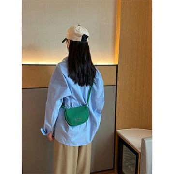 蘇小槿2025年新款韓系小包包小眾設計迷你月牙包可愛手機包斜挎包