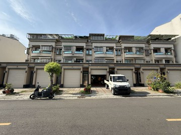 ️高大特區優質孝親車墅️｜高雄市楠梓區大學三十街