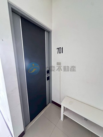 文化中心｜六和鑽石華夏｜滿租六套房｜穩定收租宅｜高雄市苓雅區尚義街