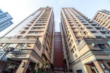 生態園區|大匠之峰|3+1房|機上車位｜高雄市左營區華夏路