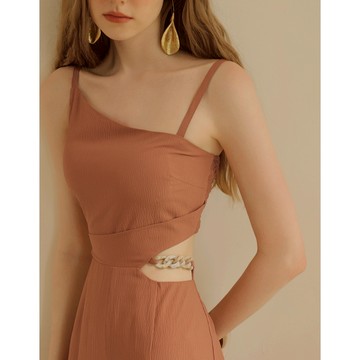 AIR SPACE 不對稱側挖空鍊飾細肩帶連身長褲(附胸墊)(白/橘) 女裝 現貨