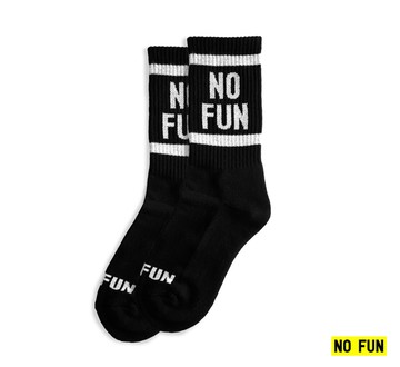 No Fun Socks無趣中筒襪(兩色)