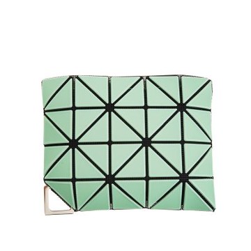 ISSEY MIYAKE 三宅一生 BAOBAO 新款霧面三角格拉鍊零錢包附鍊帶 (LIGHT GREEN)