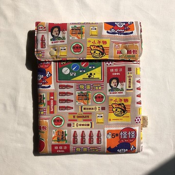 平板扣子收納包 // iPad收納包 (古早味零食)