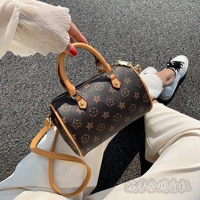 レディース ショルダーバッグ ハンドバッグ バケツバッグ 肩掛け 斜めがけ トート 大容量 軽量 バッグ 人気 カジュアル 女性用 30代40代 トレンド おしゃれ 通販 Lineポイント最大get Lineショッピング