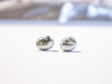 大溪地天然海水keshi黑珍珠耳環 8x10mm18k金