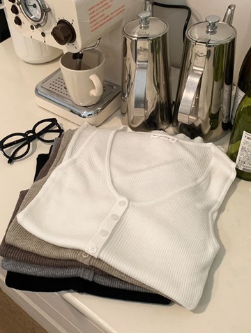 【限時79折】一生鍾愛修身針織背心-61887