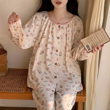 【臺灣出貨】帶胸墊圓領韓版開衫睡衣女 新款雲朵棉秋季長袖長褲家居服套裝 小熊碎花居家服 可愛睡衣 女生睡衣