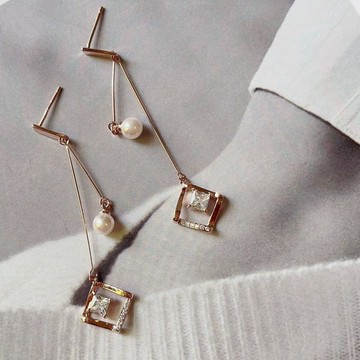 現貨專區｜微鑽小方塊銀針耳環(hdess98)｜送禮精選店家★Reyna jewelry 女王飾品