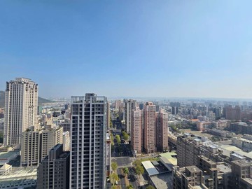 高鐵左營｜鉑愛悦高樓景觀｜全新正三房＋B2平車｜高雄市左營區博愛四路