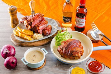 【嘉年華免運組】主廚秘傳酥烤脆皮德國豬腳組3入組