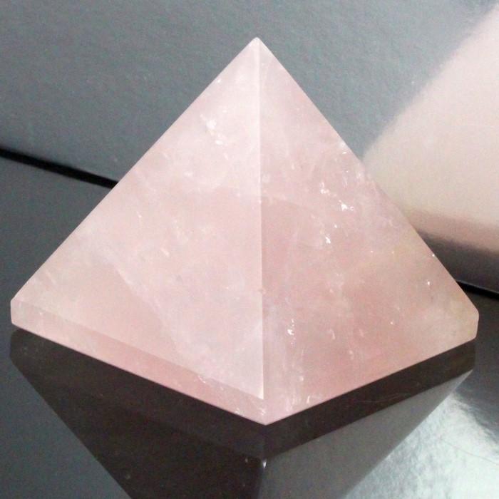 ローズクォーツ ピラミッド 原石 瞑想 ヒーリング Pyramid 置物 ピラミド 石 浄化 クラスター Rose Quartz 紅水晶 人気 ピンク 一点物