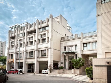 新光學區｜震後朝南5+1房雙車別墅｜寶運一墅｜台中市太平區新興二街