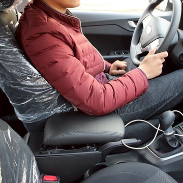 17款北京現代悅納扶手箱原廠汽車改裝專用一體中央 瑞納手扶箱