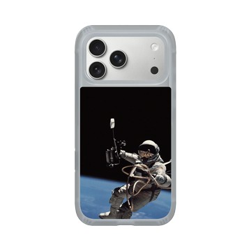 iPhone 17 Pro Max AirX 流變灰 - NASA - Astronaut Schweickart On The Lunar Module