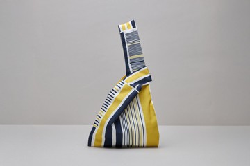 印花手挽包 / 鐵皮屋黃藍