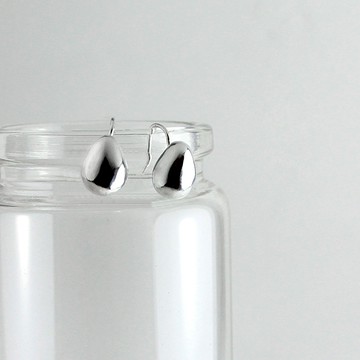 赤軍寶飾-特-銀色淚珠鉤式耳環