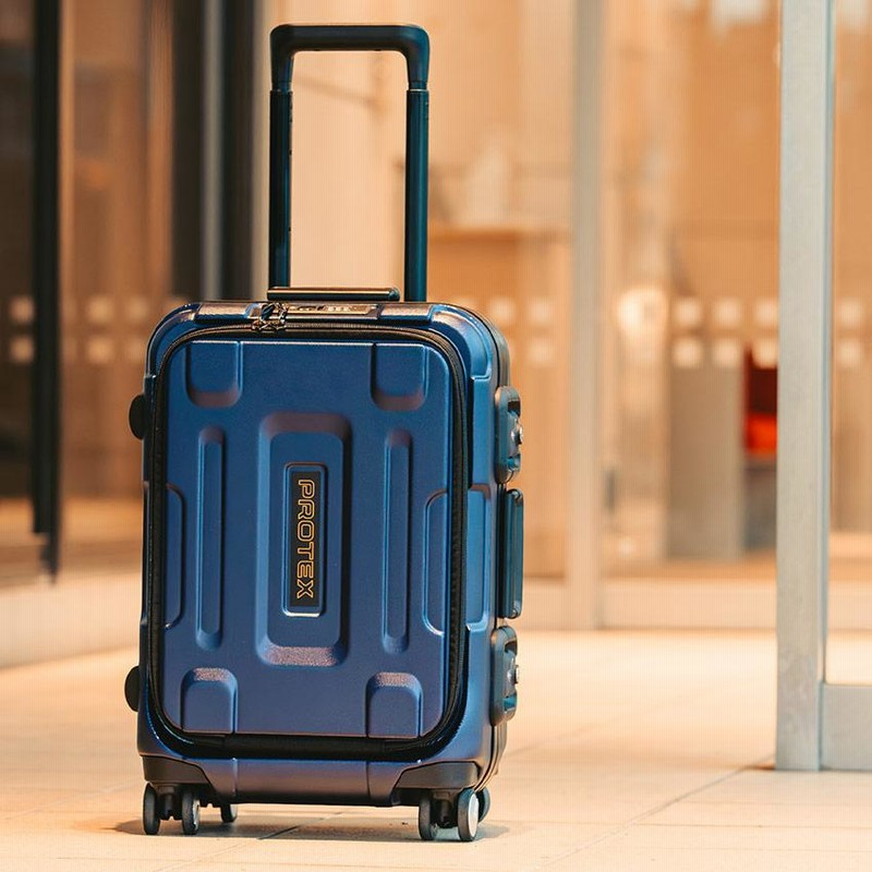 スーツ fp 機内持込対応＞容量28L精密機器輸送・フロントオープン型4輪
