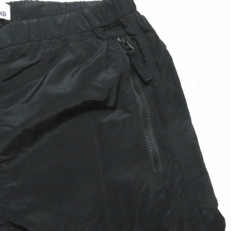ストーンアイランド STONE ISLAND 19SS Nylon metal pants ストーンアイランド STONE ISLAND 19SS Nylon metal pants