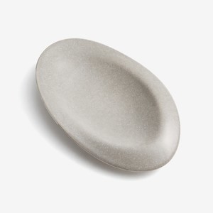 WAGA 弧曲霧灰 23.5cm 陶瓷橢圓盤｜清水灰｜單品