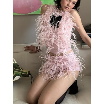 孤品限量款正版「白晝小熊同款」鴕鳥毛顯瘦內搭針織上衣短褲套裝