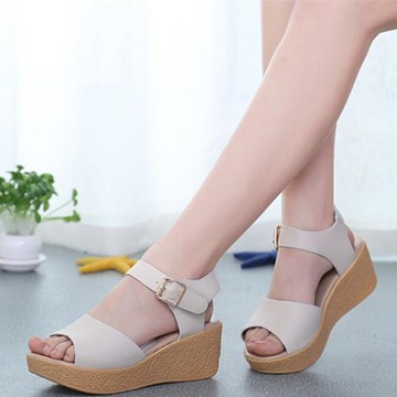 33小碼34厚底松糕涼鞋女夏季學生真皮坡跟媽媽鞋魚嘴高跟女鞋大碼