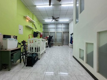 藝文區未來綠捷旁~中正五街透天店面住家｜桃園市桃園區中正五街
