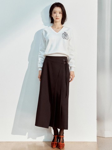 BUCKLE PLEATS WRAP SKIRT [BLACK]