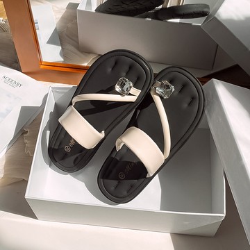 VIVILIAN法式一字水鑽懶人拖鞋(有大尺碼)