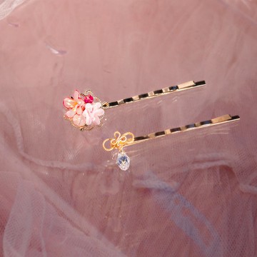 冬露草莓髮夾兩件套裝 - 手工製作飾品