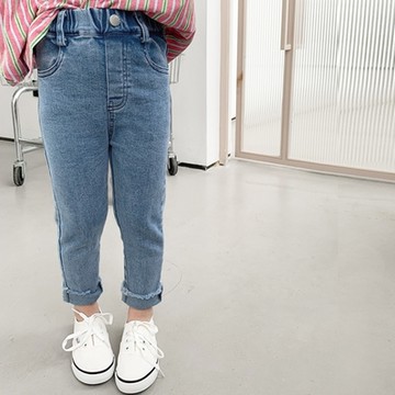 直筒鬚邊牛仔褲 長褲 褲子 貼身 鉛筆 小腳 合身 貼身 褲 大童 女童 男童 兒童 童裝 橘魔法 現貨【BB9126】
