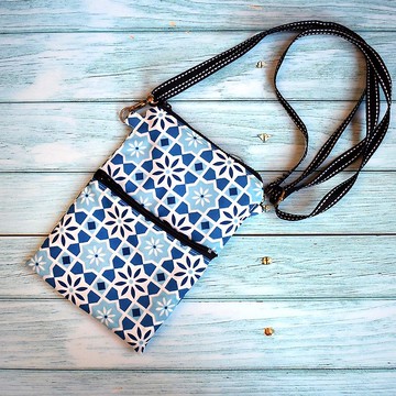 斜背手機袋_復古花磚