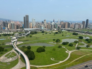 近三重站潤泰峰左岸雙主臥面大都會公園景觀四房車｜新北市三重區疏洪西路