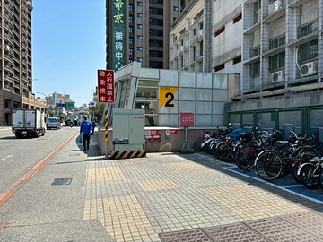 卓悅聯盟新莊捷運站邊間3房2衛三樓美寓｜新北市新莊區中正路
